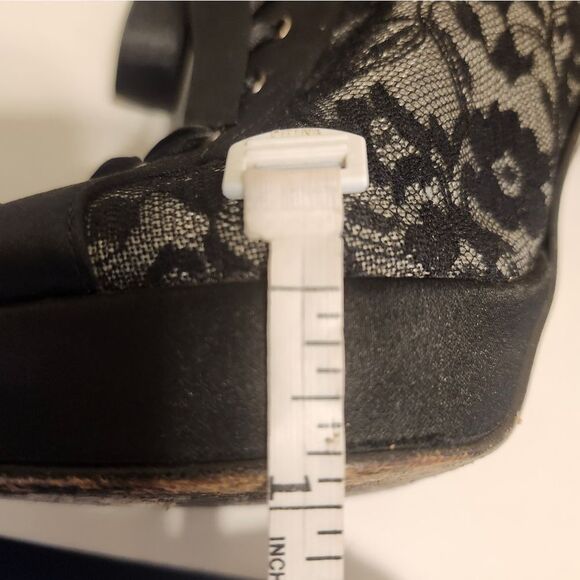 Stuart Weitzman Black Mesh/Lace Peep Toe Lace Up Ankle Boots sz.8 Ret.$495 - Picture 9 of 11